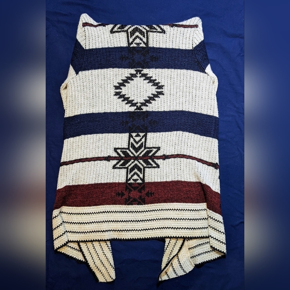 Charlotte Russe Long Cardigan - Picture 3 of 4